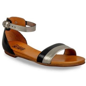 Miz Mooz Leather Sandals NWT black/silver size 40